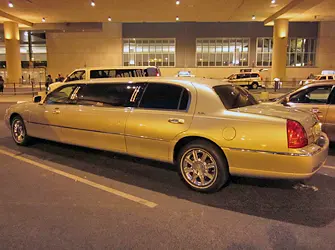 Transporte do e para o aeroporto de Las Vegas - Limusine no aeroporto