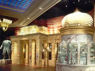 Hotel Mandalay Bay em Las Vegas - Red Square