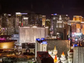 Hotel Mandalay Bay em Las Vegas - Skyfall Lounge