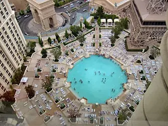 Hotel Paris em Las Vegas - Visão Aérea da Piscina